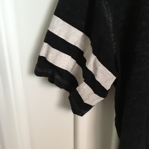 Dark grey cropped t shirt - Picture 2 of 3